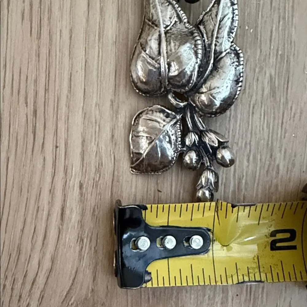 Vintage sterling silver leaves and stems Brooch
